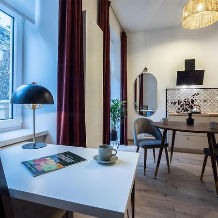 Apartament Prochnika 9 Apartman Łódź Kültér fotó